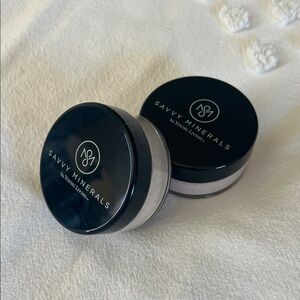 NWT Savvy Minerals by Young Living powder foundations
